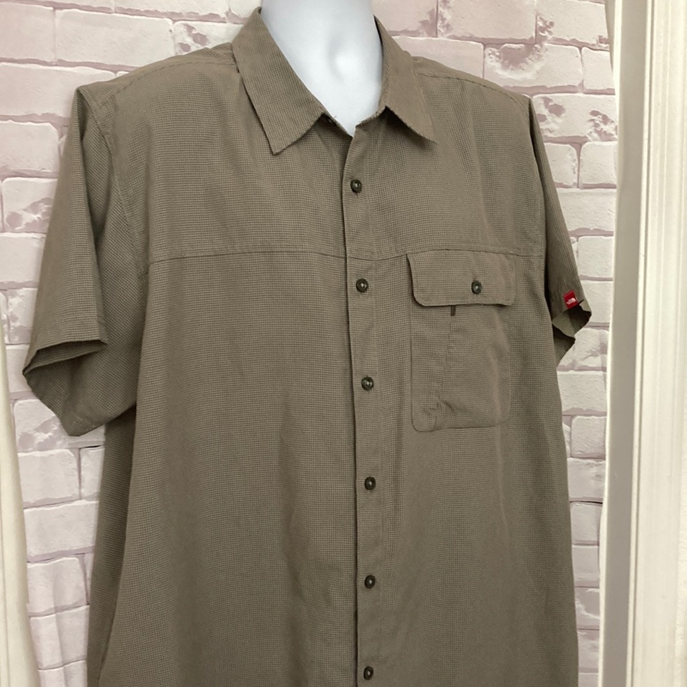 Mens the north face button down shirt
